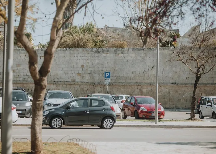 Le Camporelle In Citta ベッド・アンド・ブレックファスト レッチェ