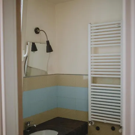 希塔康普瑞拉酒店 3*