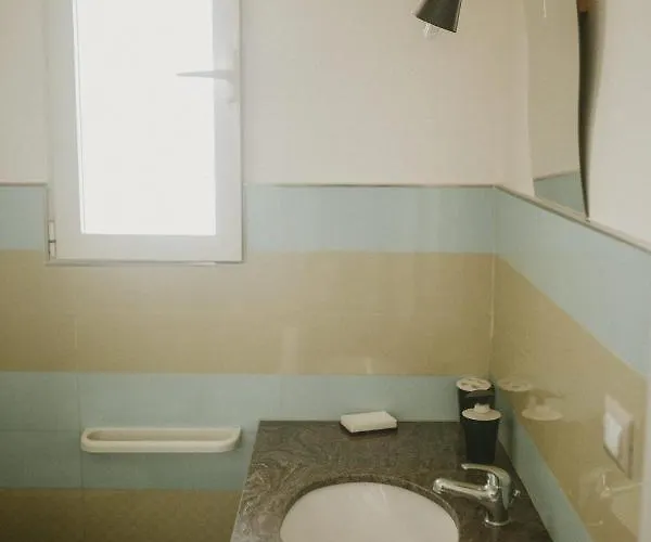 Le Camporelle In Citta לינה וארוחת בוקר